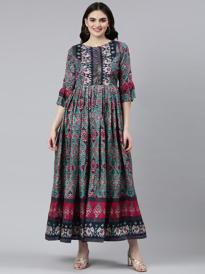 Neerus Green printed straight dress - front view