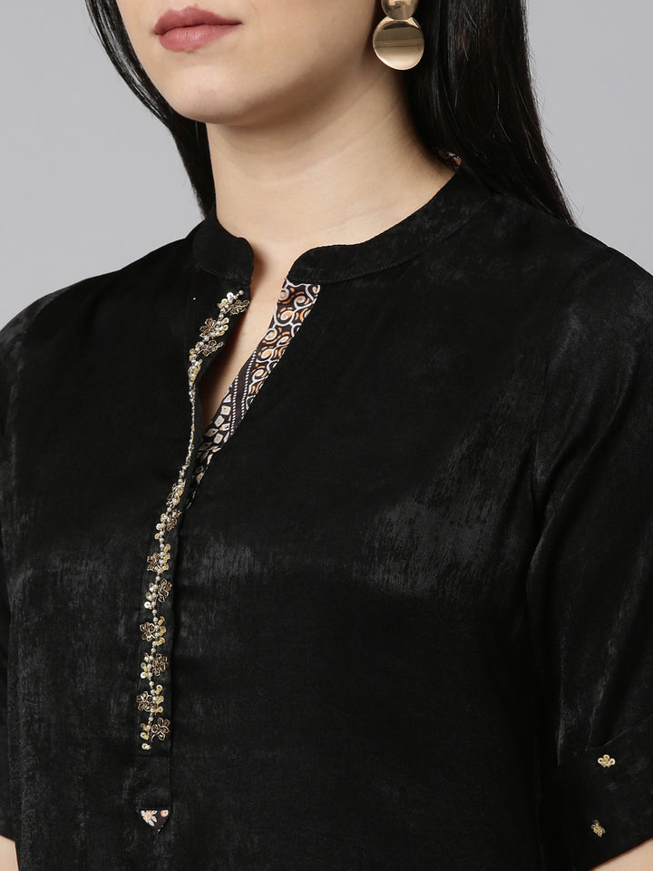 Neerus Black satin straight kurta set - detail view 1