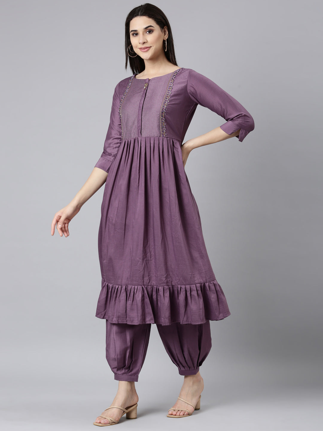 Neerus Purple solid straight suit set - back view