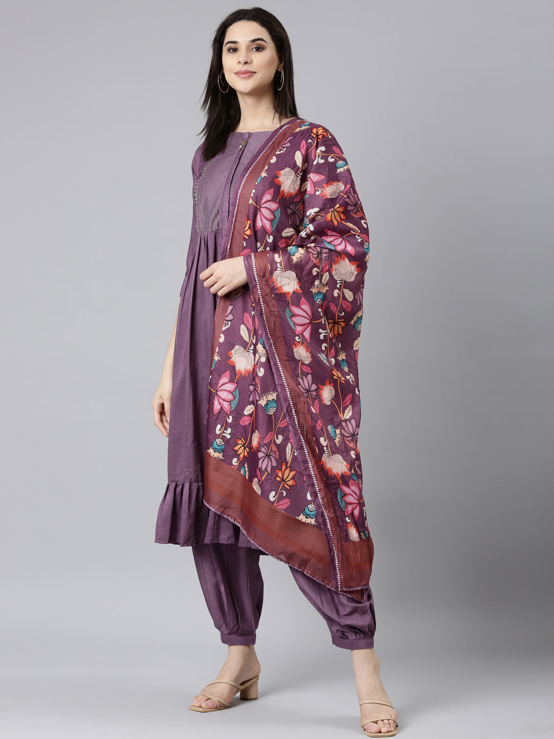 Neerus Purple solid straight suit set - detail view 2