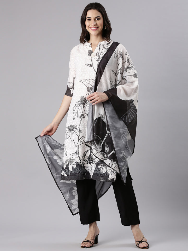 White Slub Silk Hacoba Work Three Piece Set