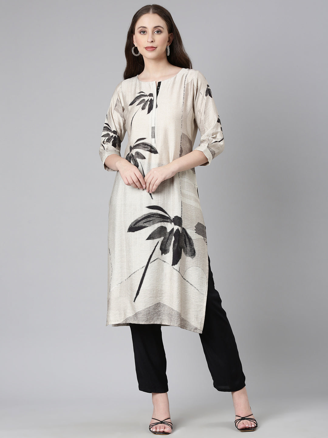 Neerus Grey Casual Floral Straight Kurtas