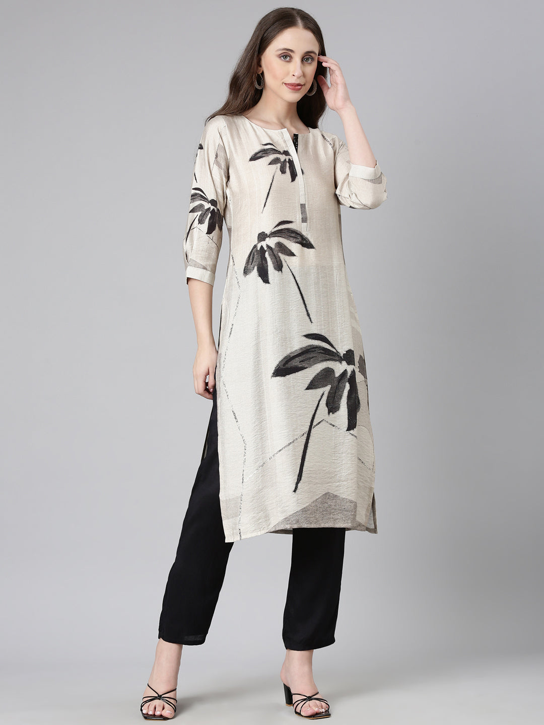 Neerus Grey Casual Floral Straight Kurtas