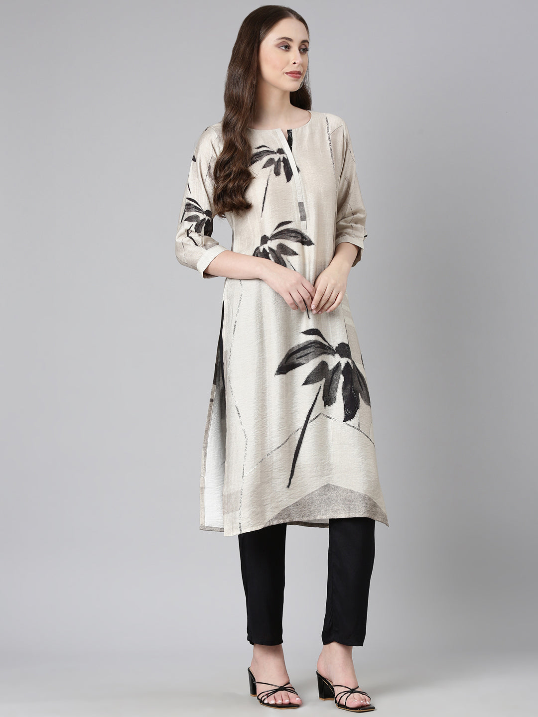 Neerus Grey Casual Floral Straight Kurtas