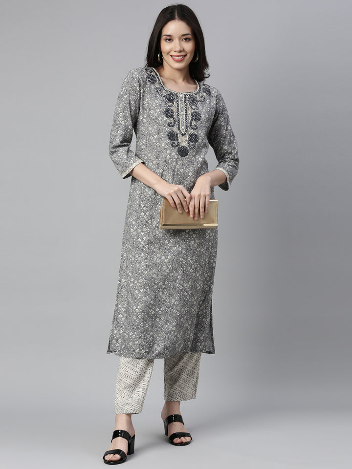 Neerus Grey printed floral kurta set with trousers - detail view 3