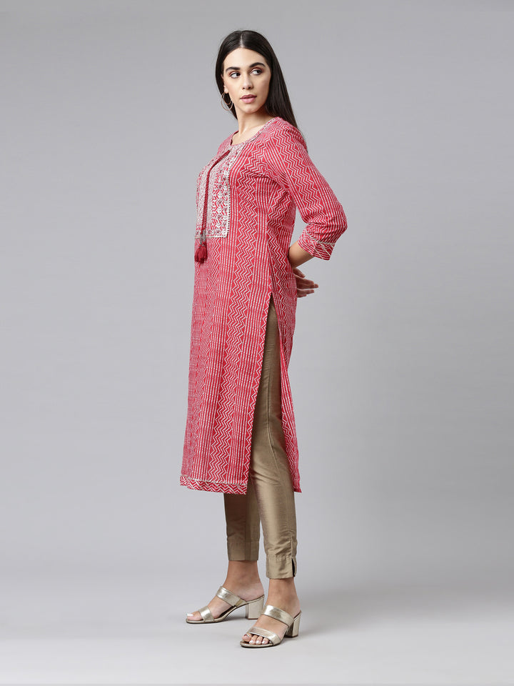 Neerus Red cotton printed kurta ethnic motifs - back view