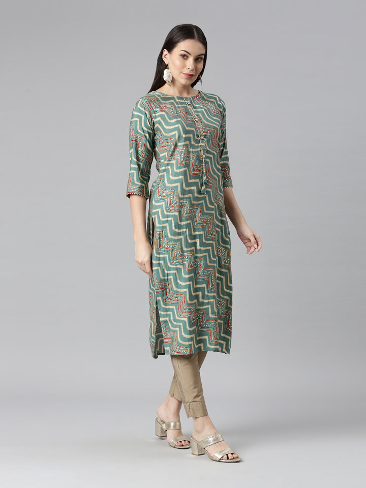 Neerus Green geometric printed kurta - side view