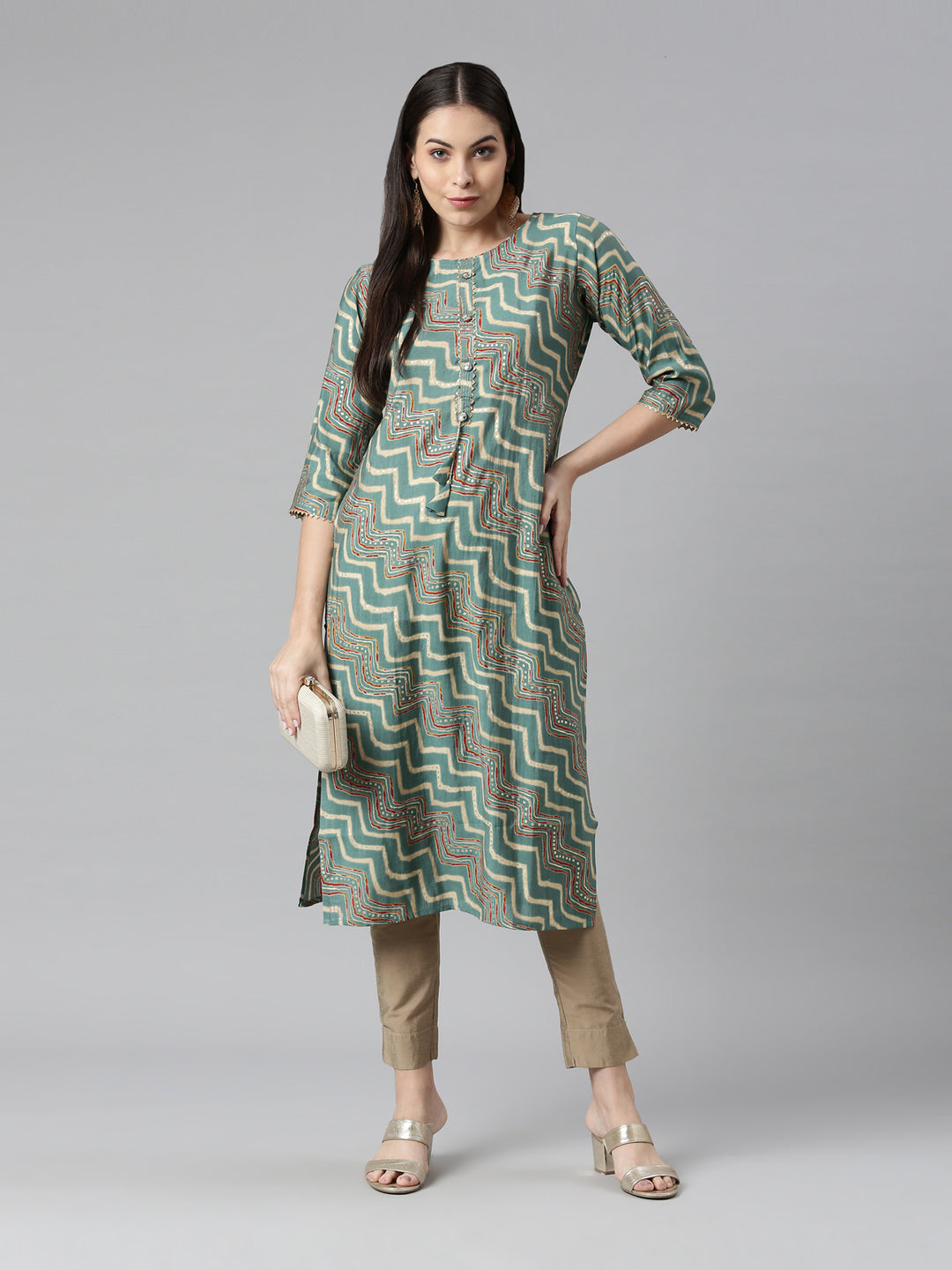 Neerus Green geometric printed kurta - detail view 3