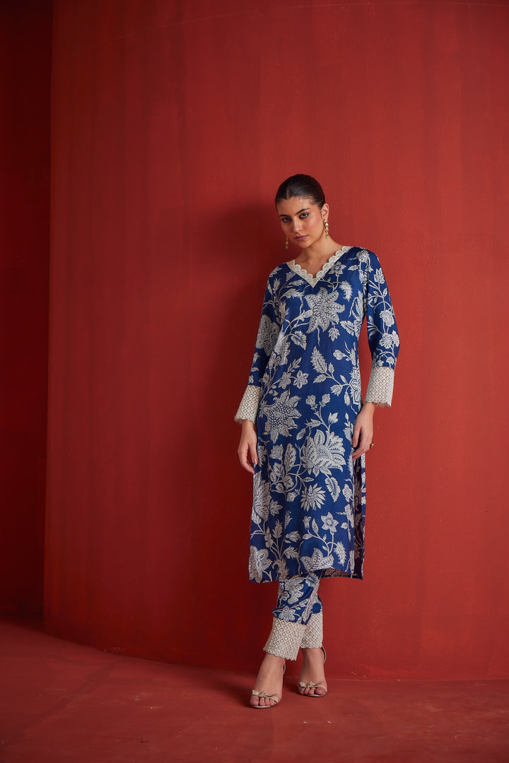Neerus Womens Indigo Kurta Set