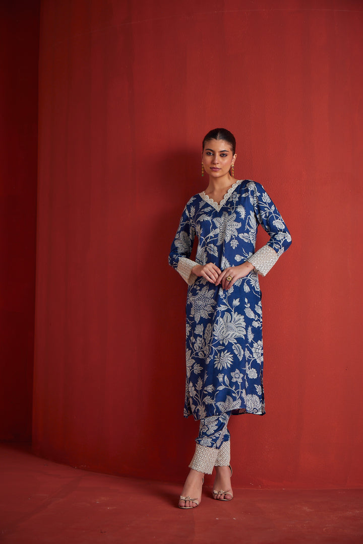 Neerus Womens Indigo Kurta Set
