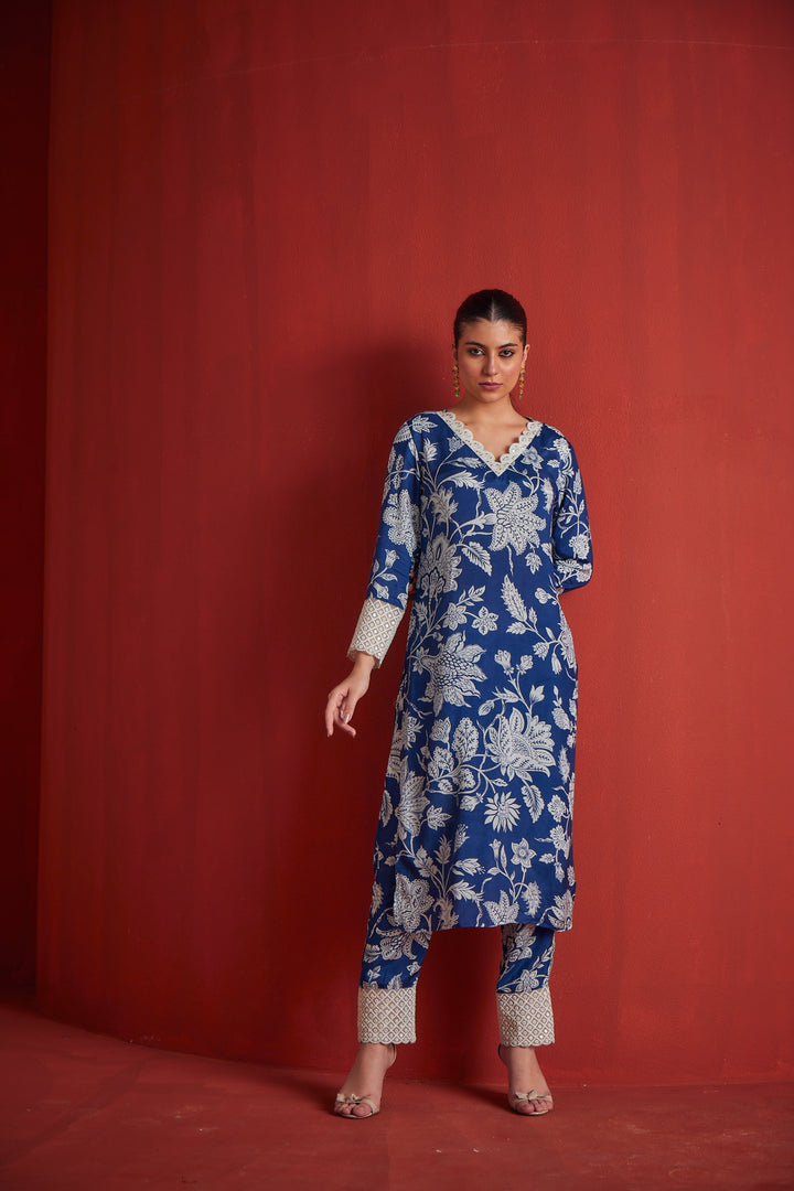 Neerus Womens Indigo Kurta Set