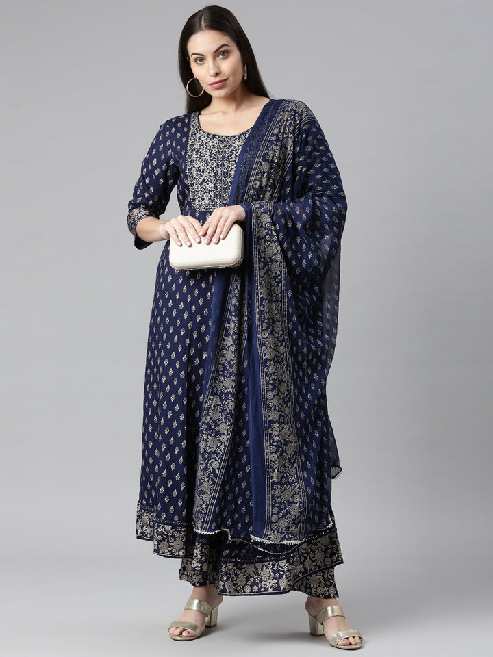 Neerus Blue Rayon Printed Suit Set - detail view 2
