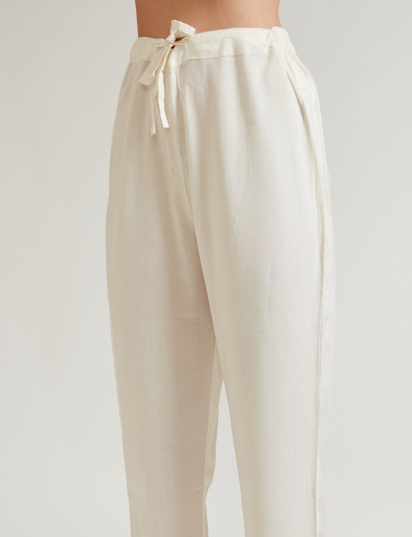 NEERU'S FEROZI COLOR COTTON FABRIC KURTA TROUSER WITH DUPATTA