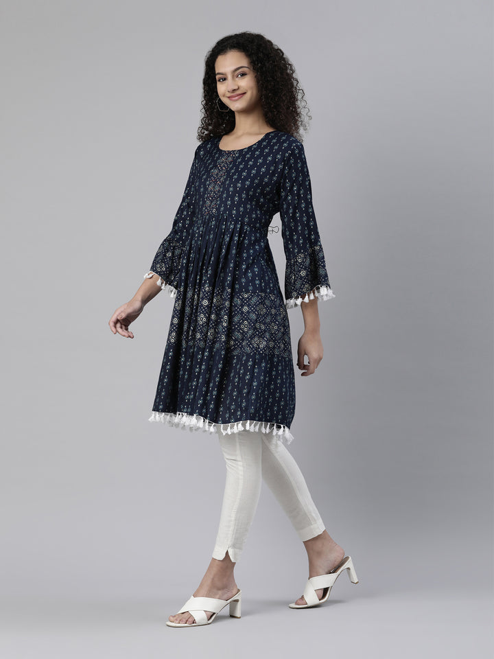 Neerus Blue geometric printed kurta - back view