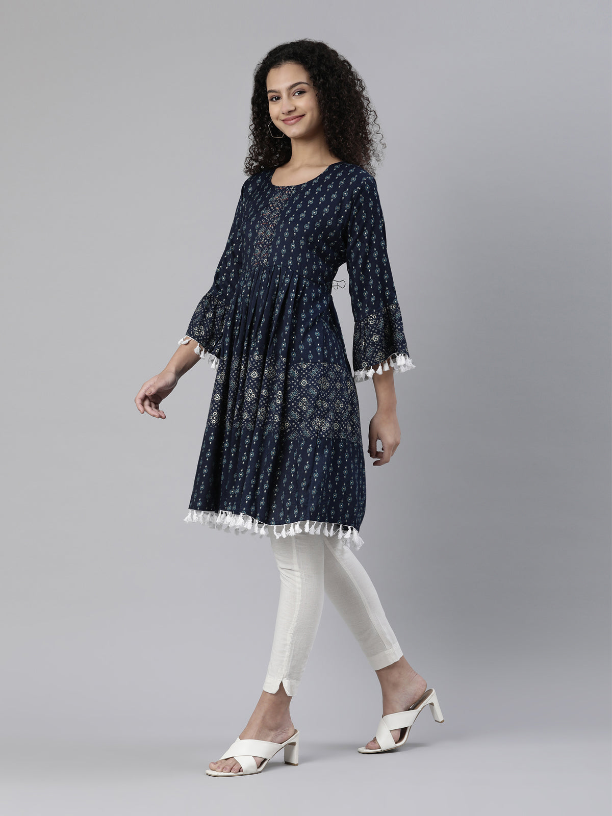Neerus Women Navy Blue Geometric Printed Kurta