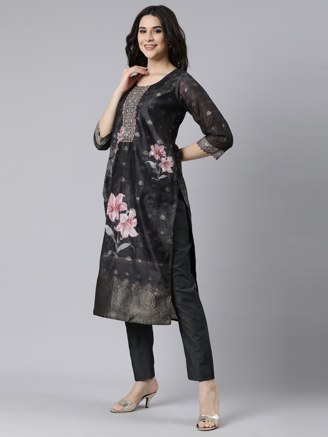 Neerus Black printed floral straight suit set - back view