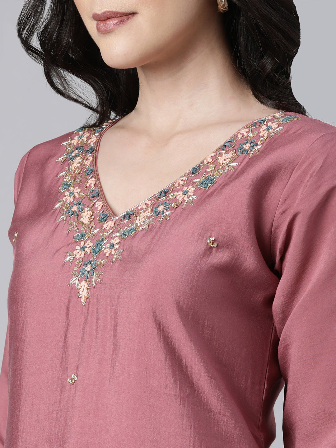 Neerus Pink solid straight suit set kurta trouser dupatta - detail view 1