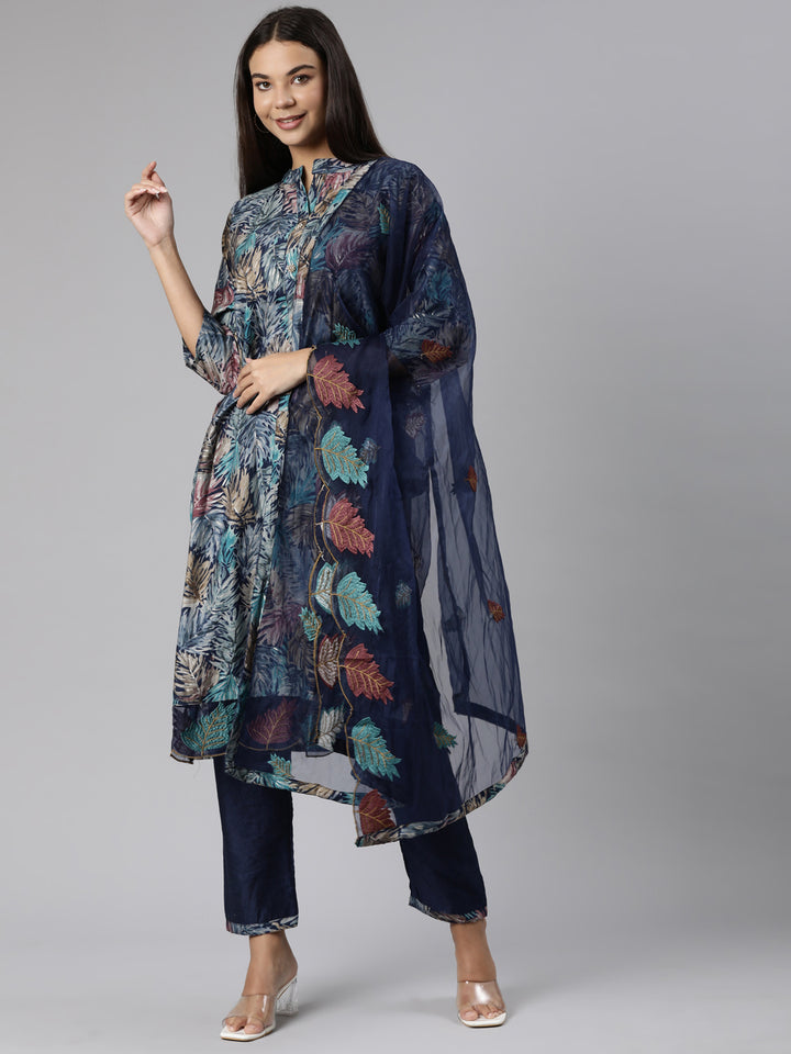 Neerus Blue cotton printed straight suit set - detail view 2
