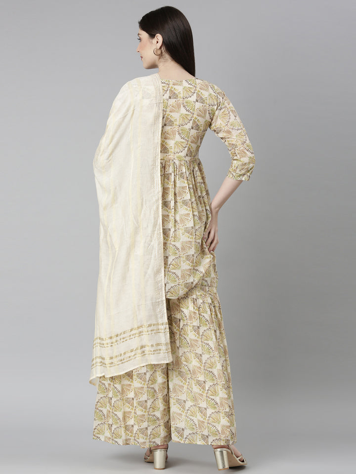 Neerus Green Regular Straight Tribal Kurta And Palazzos With Dupatta