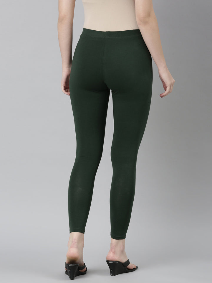 Neerus Green Color Legging