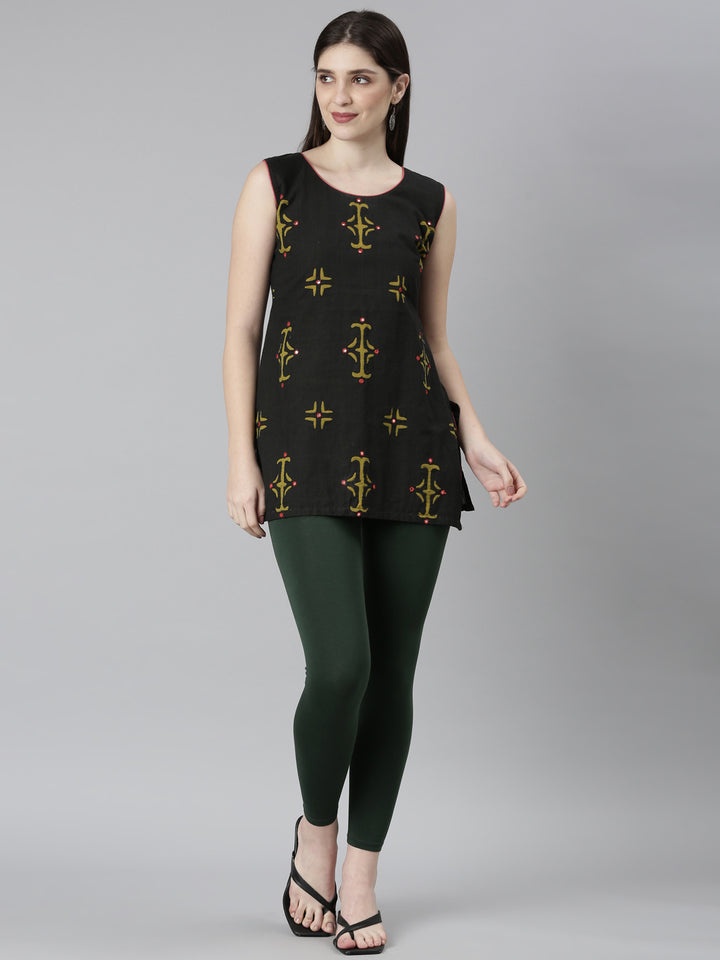 Neerus Green Color Legging