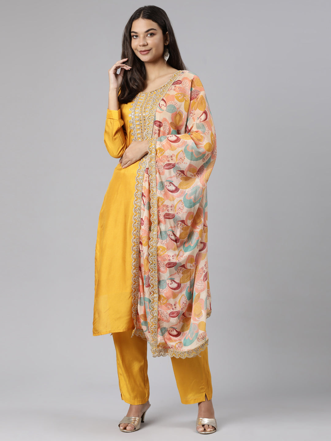 Neerus Yellow raw silk solid suit set - detail view 2