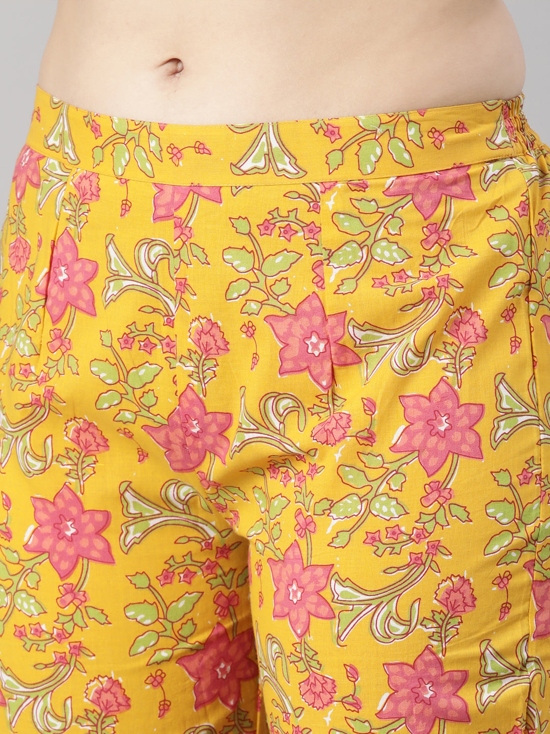 Neerus Green printed chevron suit set - detail view 2