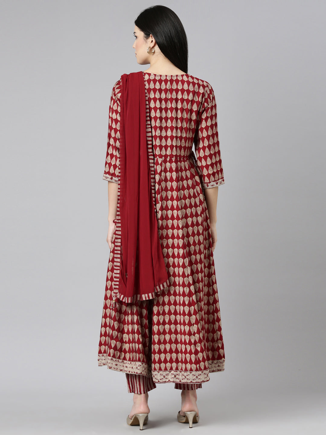 Neerus Maroon printed straight kurta set - side view