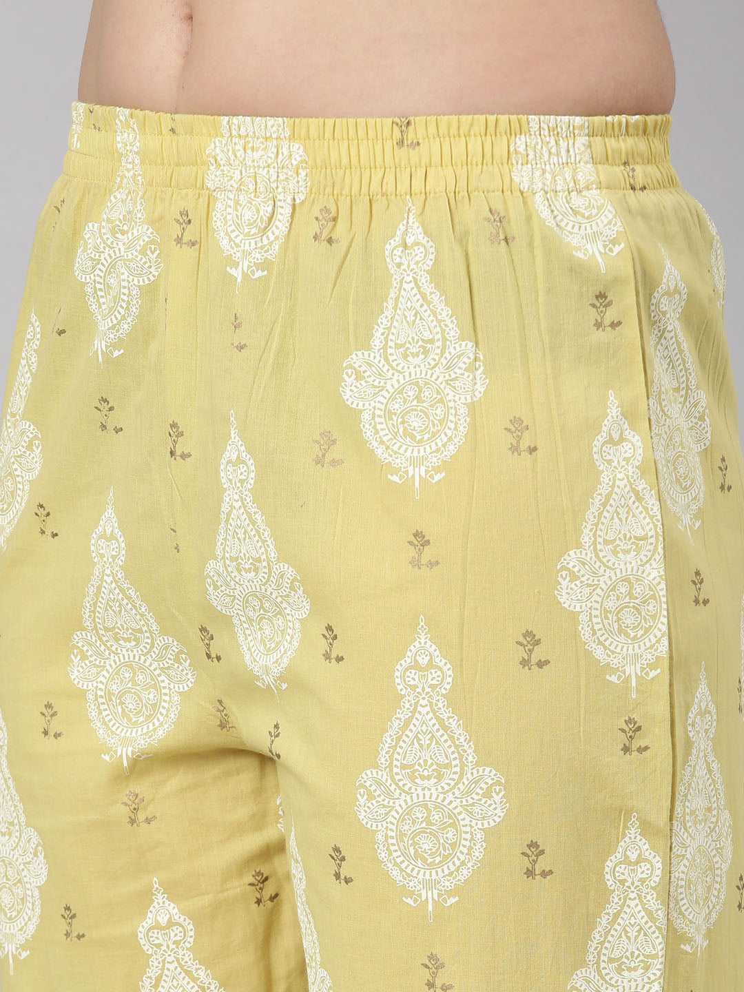 Neerus Green cotton printed suit set - detail view 3
