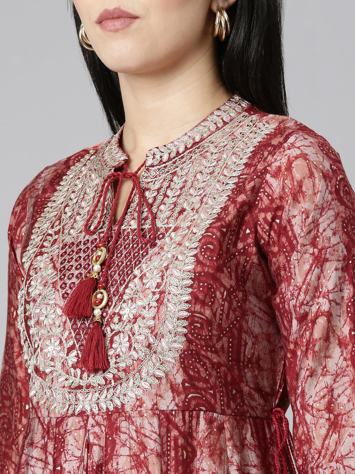 Neerus Maroon printed straight kurta set - detail view 1