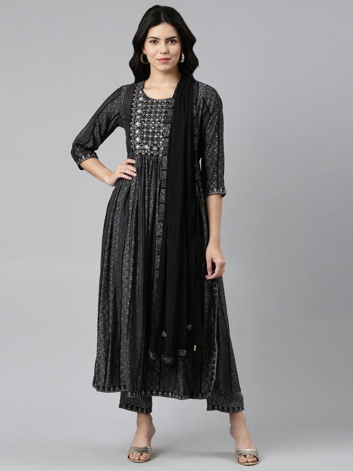 Neerus Black printed Nyra cut kurta set - front view