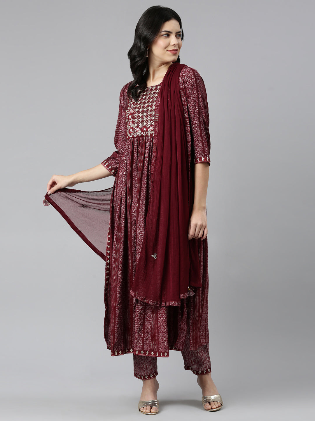 Neerus Maroon printed Nyra cut kurta set - detail view 2