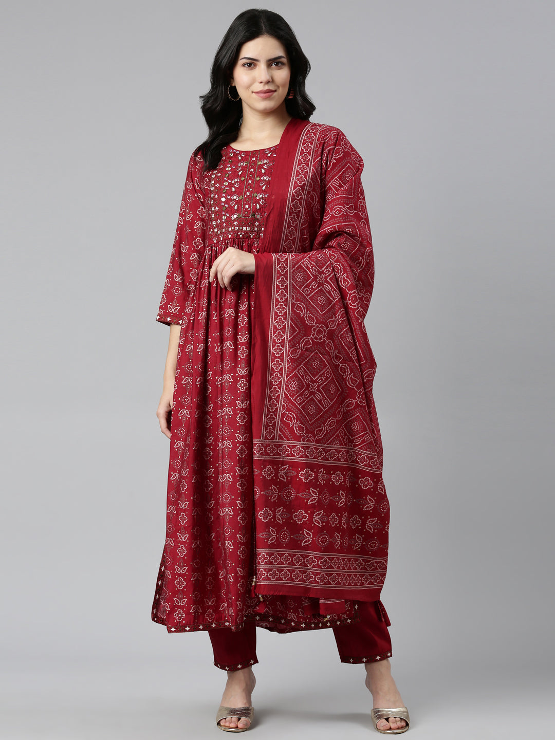 Neerus Maroon printed Nyra cut kurta set - detail view 2
