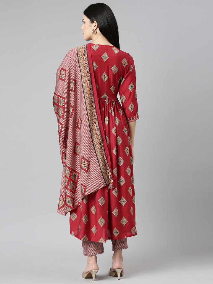 Neerus Maroon printed Nyra cut kurta set - side view