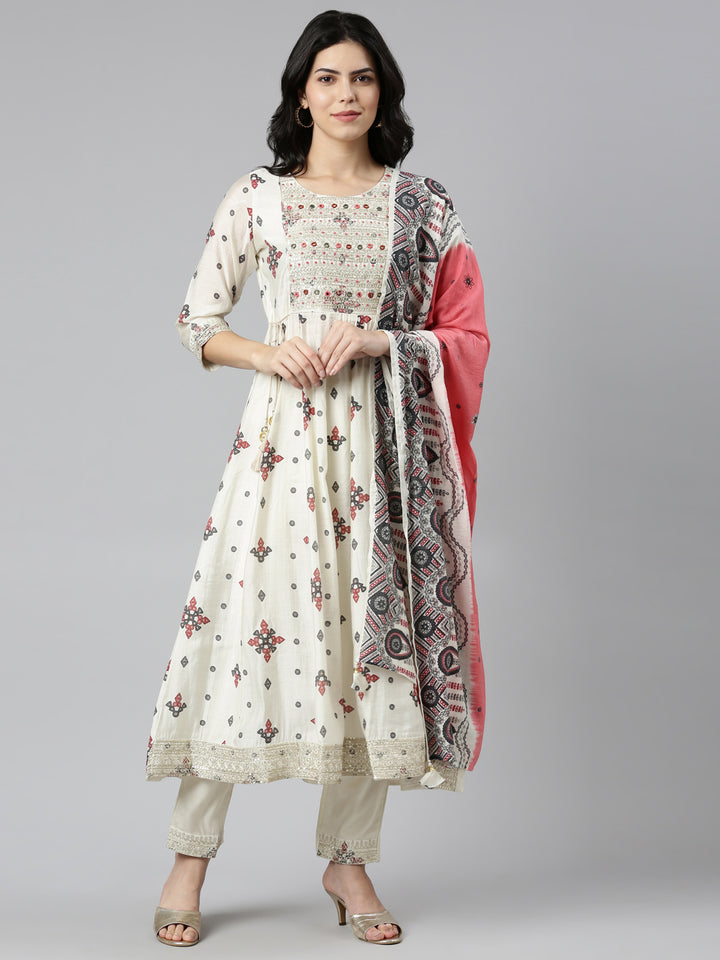 Neerus White printed straight kurta set with dupatta - front view