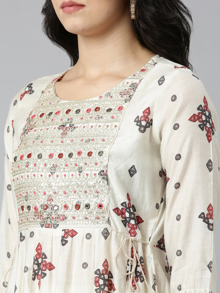 Neerus White printed straight kurta set with dupatta - detail view 1