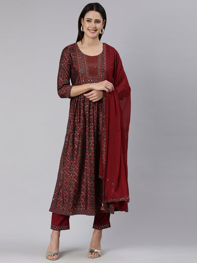 Neerus Maroon Regular Straight Printed Kurta And Trousers With Dupatta