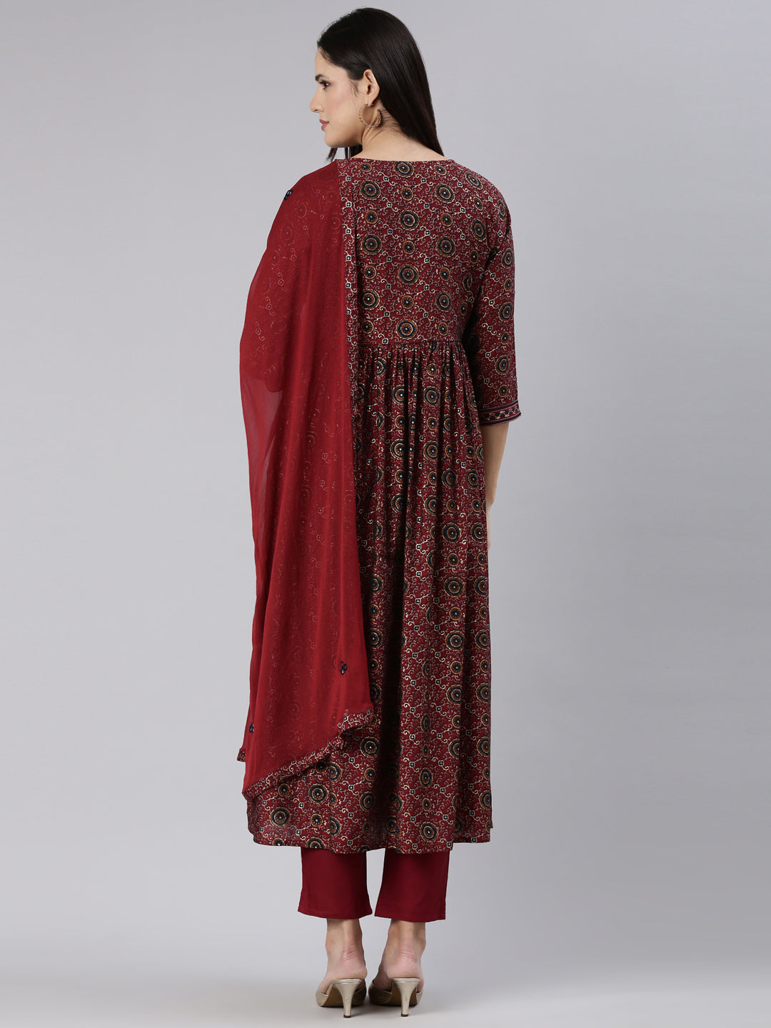 Neerus Maroon printed straight kurta set - side view