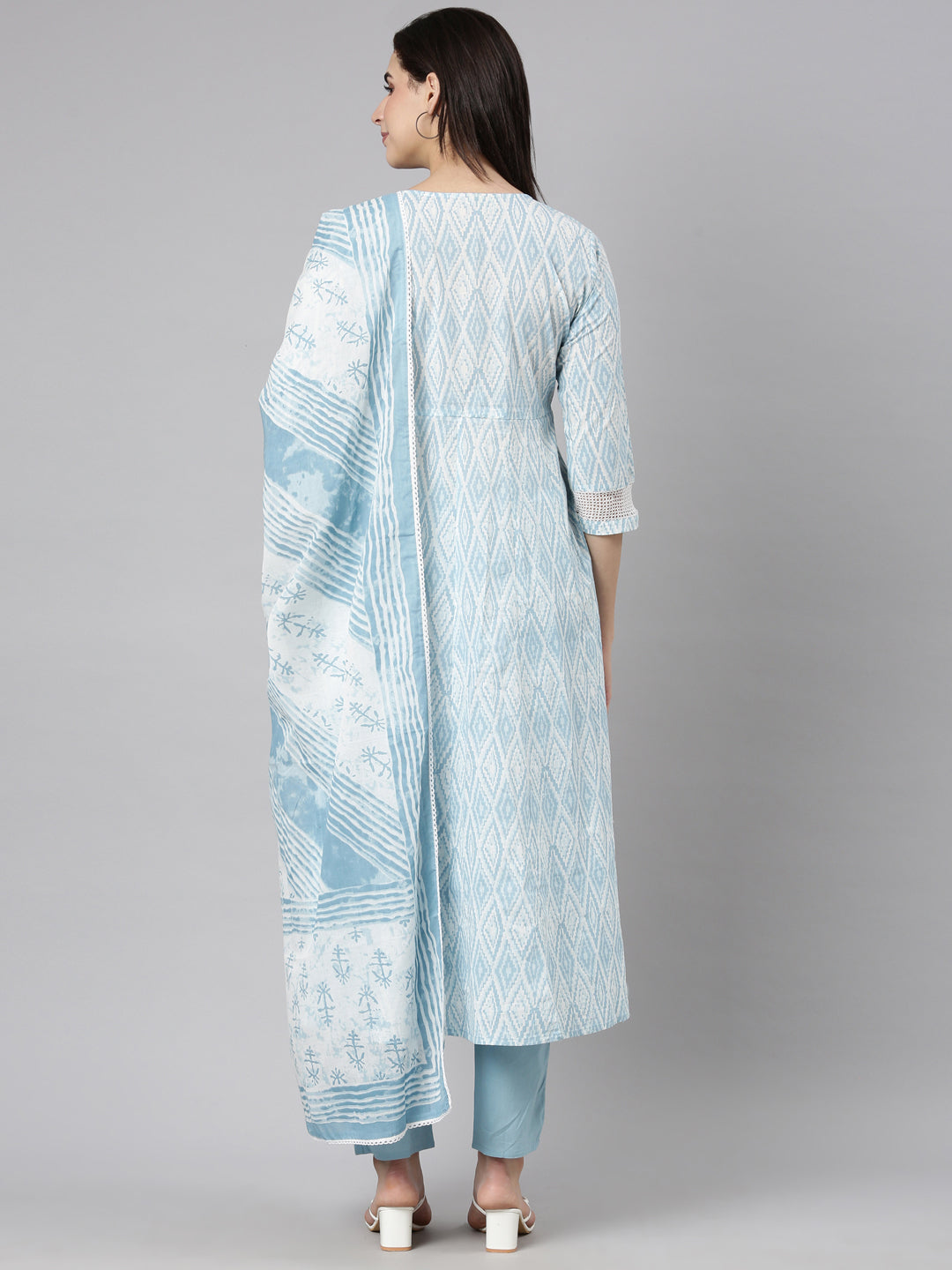 Neerus Blue printed chevron straight suit set - side view