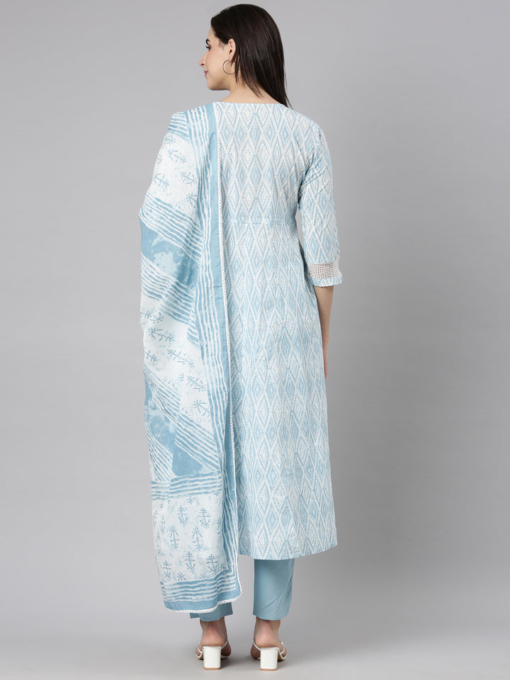 Neerus Blue printed chevron straight suit set - side view