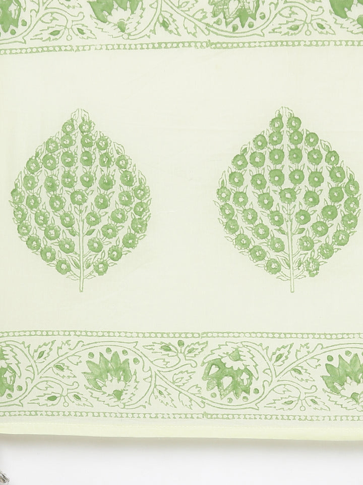 Neerus Green Regular Straight Floral Kurta Sets And Trousers With Dupatta