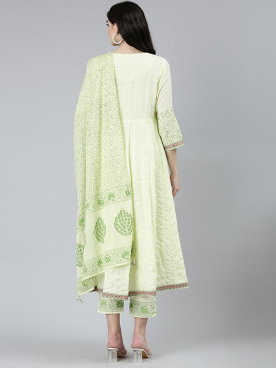 Neerus Green Regular Straight Floral Kurta Sets And Trousers With Dupatta