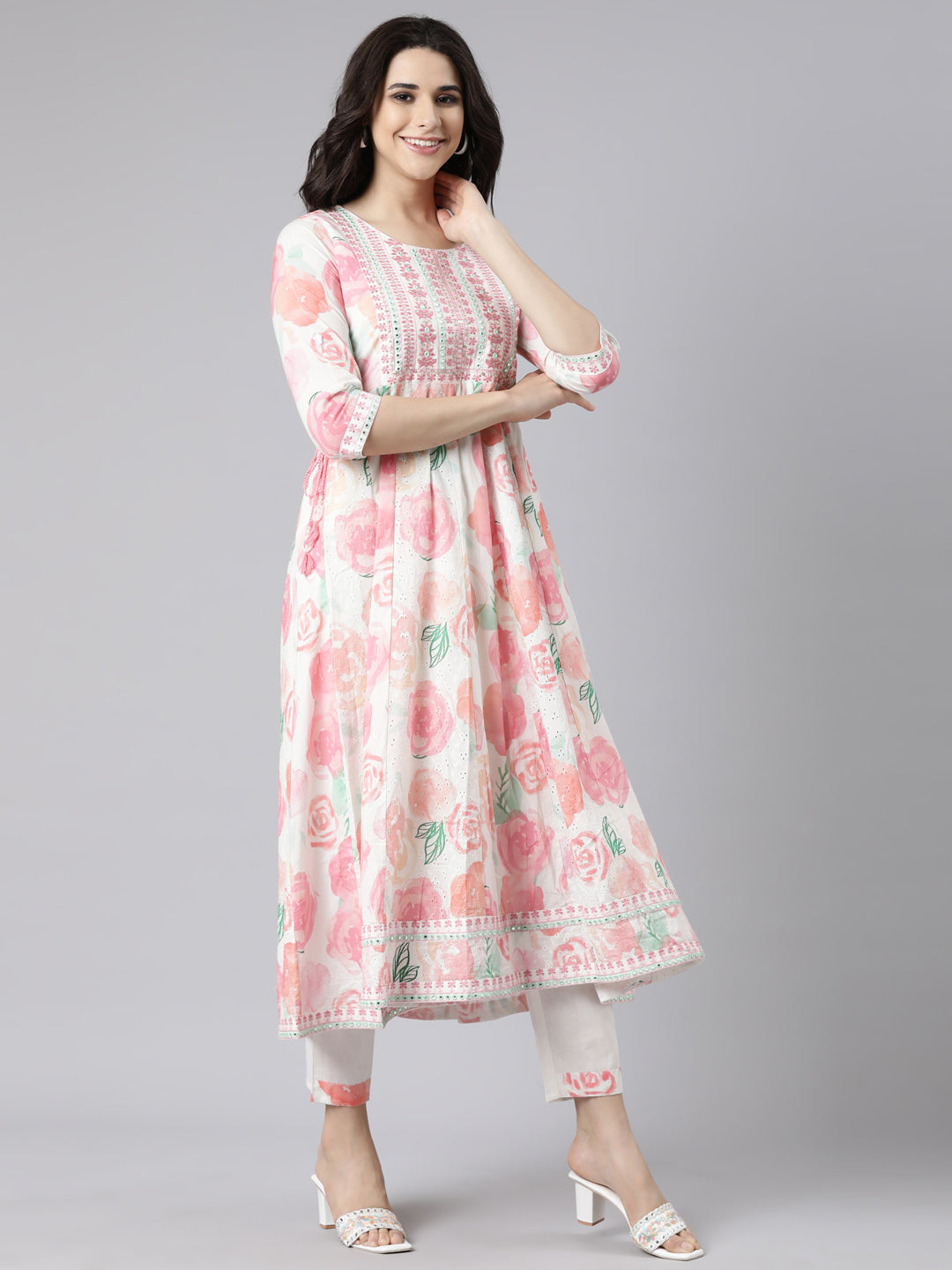 Neerus White cotton printed straight suit set - back view