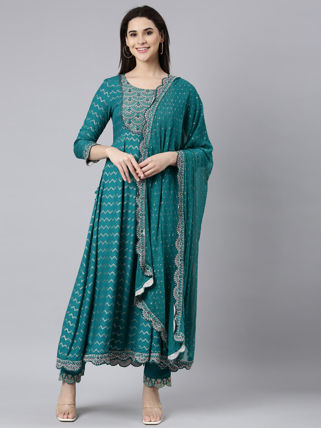 Neerus Blue printed chevron suit set - front view