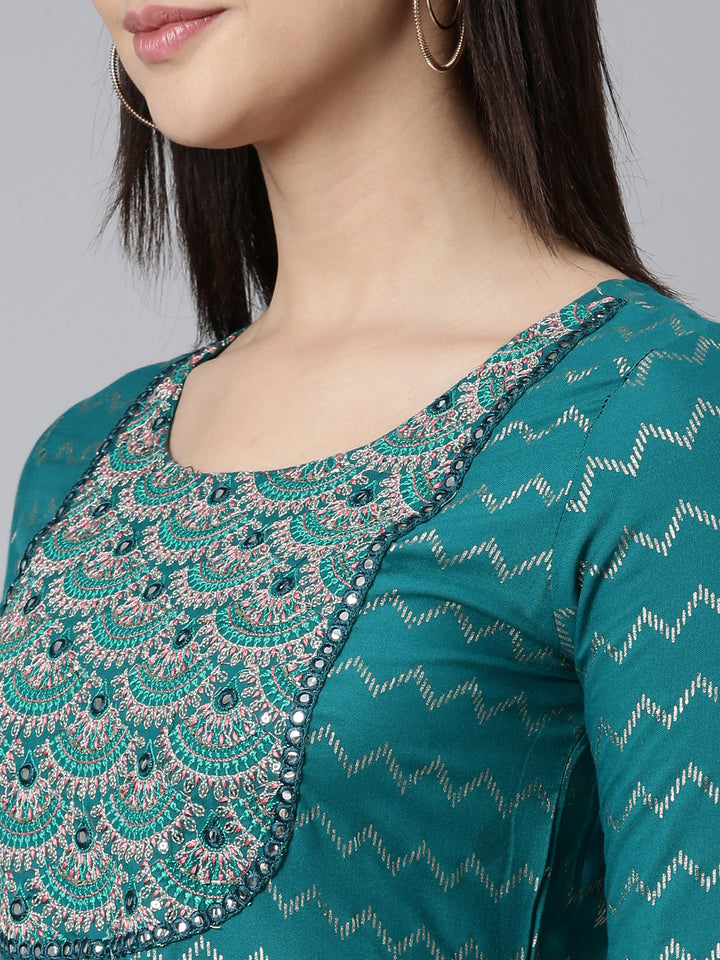 Neerus Blue printed chevron suit set - detail view 1