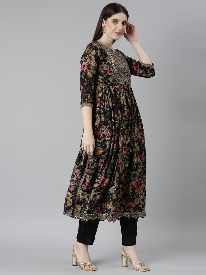 Neerus Black floral printed straight kurta set - back view