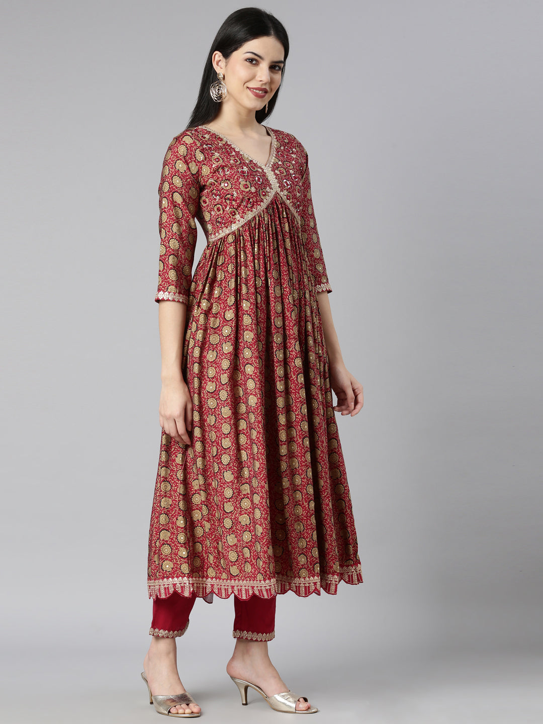 Neerus Maroon floral printed kurta set with trouser and dupatta - back view