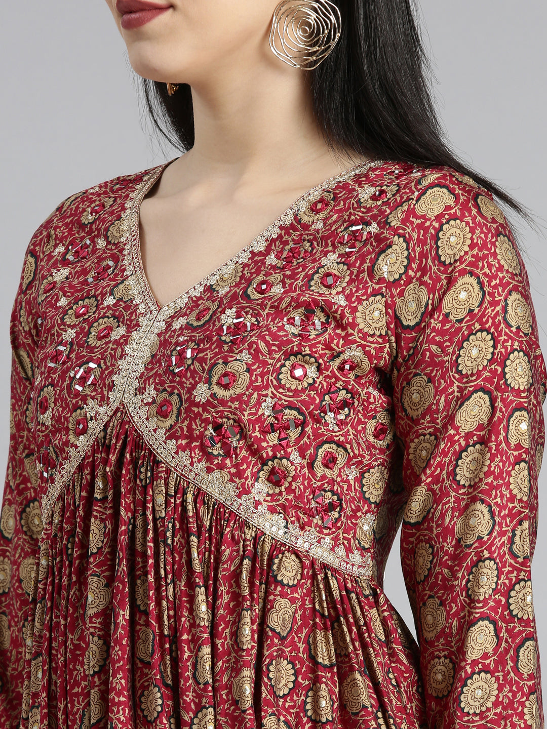 Neerus Maroon floral printed kurta set with trouser and dupatta - detail view 1
