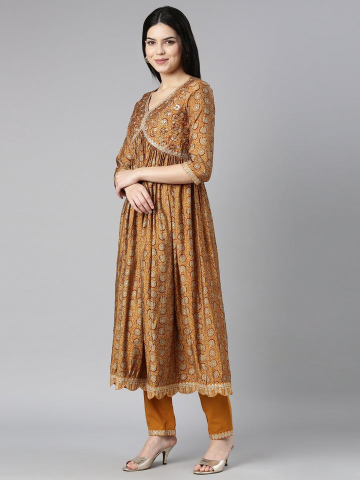 Neerus Yellow floral printed straight kurta set - back view