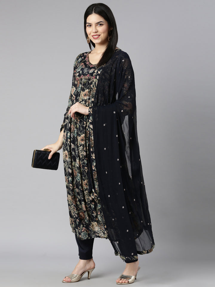 Neerus Blue Floral Printed Kurta Set with Trouser and Dupatta - detail view 2